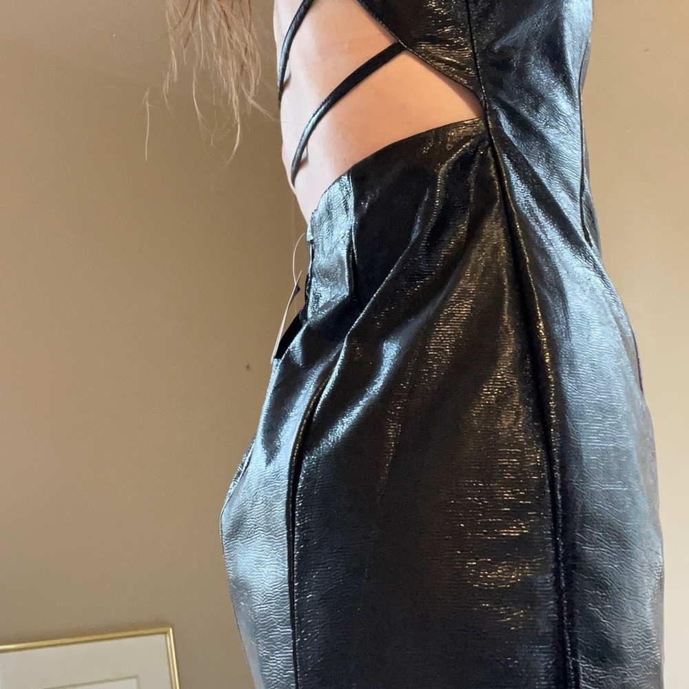 NWT Black Topshop Faux Leather mini dress, Size 6 - Picture 4 of 12